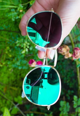 NEW BLUE METALLIC ROUND SUNGLASSES