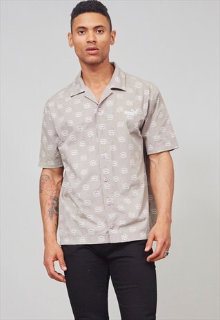 VINTAGE 90'S KHAKI LOGO PRINT SHORT SLEEVED PUMA SHIRT