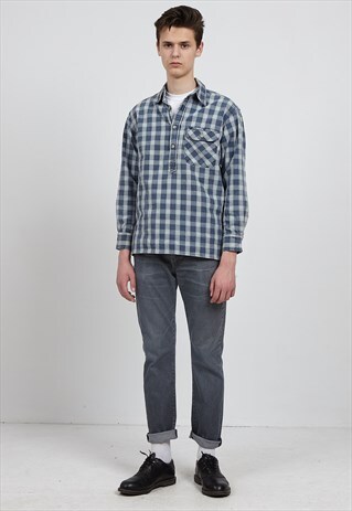 VINTAGE BLUE LEVI'S LONG SLEEVE CHECKERED PULLOVER SHIRT