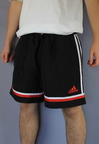 VINTAGE ADIDAS SHORTS IN BLACK WITH POCKETS, EMBROIDERED LOG