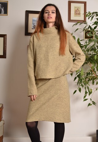 VINTAGE 90S WOOL JUMPER AND SKIRT COORDINATES IN CREAM