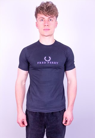 VINTAGE FRED PERRY EMBROIDERY T-SHIRT IN BLACK