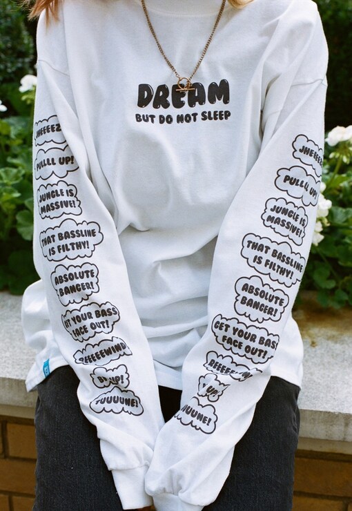 garment image