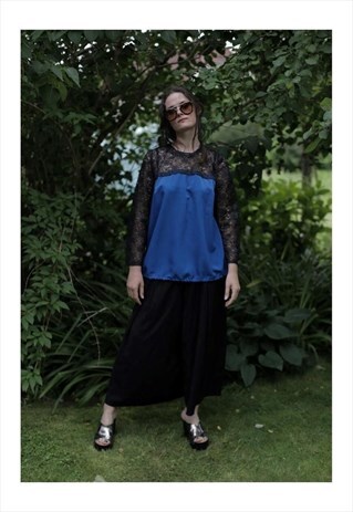 VINTAGE 90'S BLACK/BLUE LACE DETAILS BLOUSE