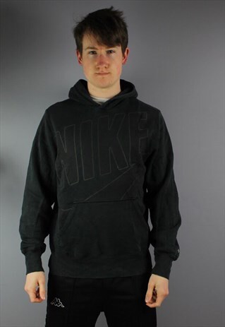 VINTAGE NIKE HOODIE IN BLACK WITH PRINTED LOGO
