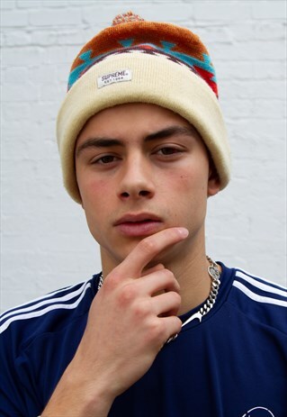 SUPREME WOOL BOBBLE HAT