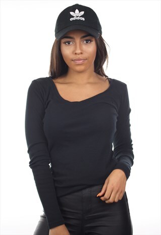 VINTAGE RALPH LAUREN LONG SLEEVE V NECK T SHIRT