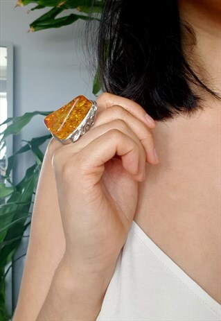 LARGE STATEMENT HONEY AMBER SILVER RING