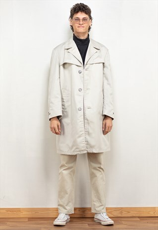 VINTAGE 80'S MEN MAC COAT IN BEIGE