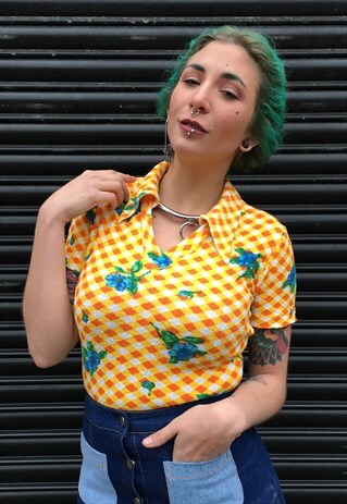 VINTAGE POINTY COLLARED TOP