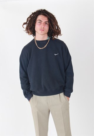 VINTAGE NIKE SWEATSHIRT