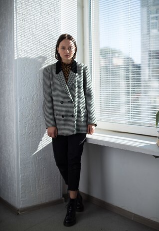 VINTAGE 80'S BLACK/WHITE VELVET COLLAR WOOL BLAZER