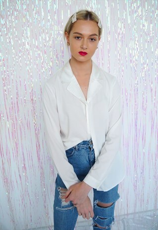 VINTAGE WHITE BUTTON UP SHIRT