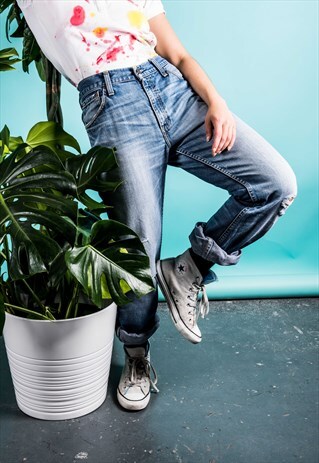 VINTAGE HIGH-WAISTED LEVI'S 507 BLUE RIPPED MOM JEANS