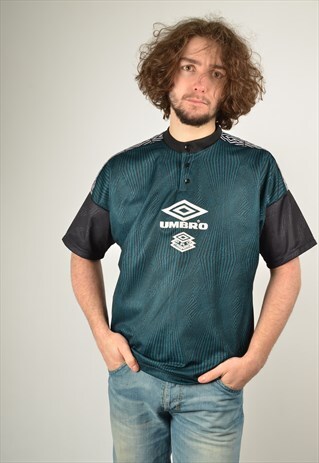 VINTAGE UMBRO 90'S SPORTS T-SHIRT IN GREEN