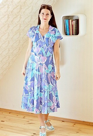 VINTAGE BLUE PLEATED DRESS