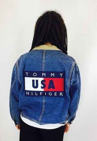 VINTAGE TOMMY HILFIGER 90S BIG LOGO DENIM JACKET