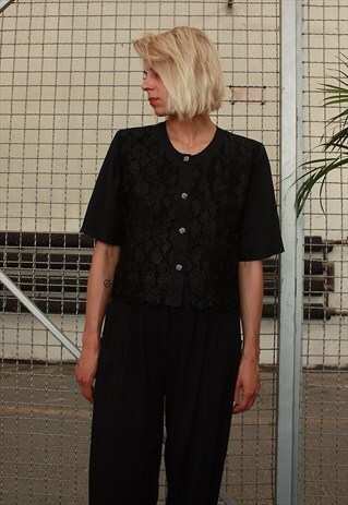 VINTAGE 80' BEAUTIFUL CUTE BLACK BLOUSE WITH LACE FRONT