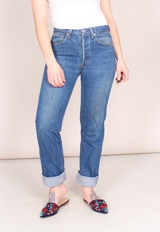VINTAGE 90S LIGHT WASH BLUE LEVI'S 501 JEANS