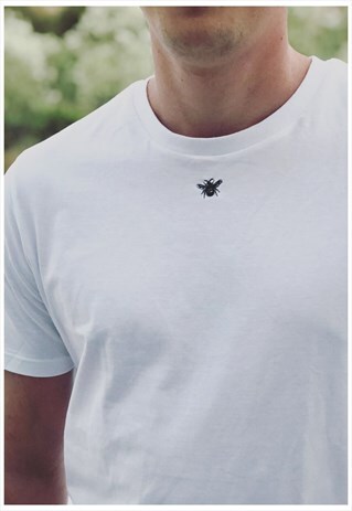 ORGANIC T-SHIRT IN WHITE WITH MINI BEE EMBROIDERY