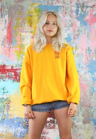 SWEATSHIRT IN GOLD WITH YAPYAP TINY MEXICAN DOG LOGO