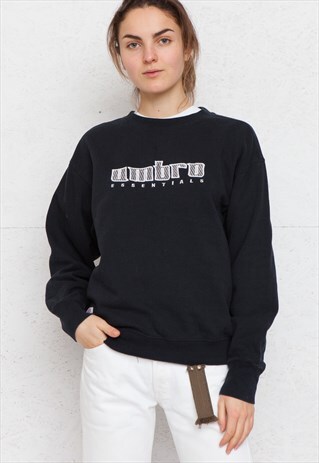 VINTAGE BLACK UMBRO CREW NECK PULLOVER SWEATSHIRT