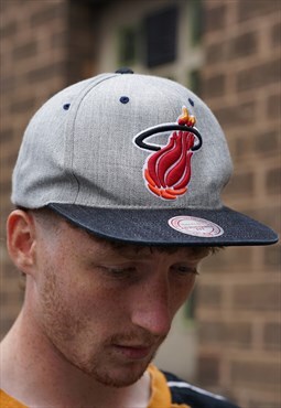 NBA Vintage Miami Heat Snapback Cap Mens