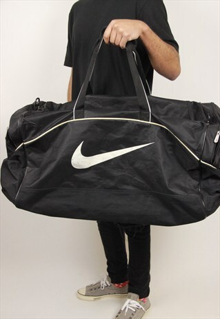 VINTAGE 90S NIKE SPORTS BAG