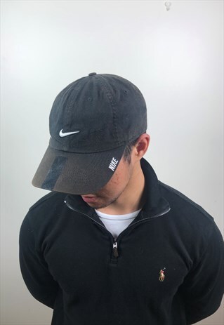 VINTAGE BLACK NIKE CAP