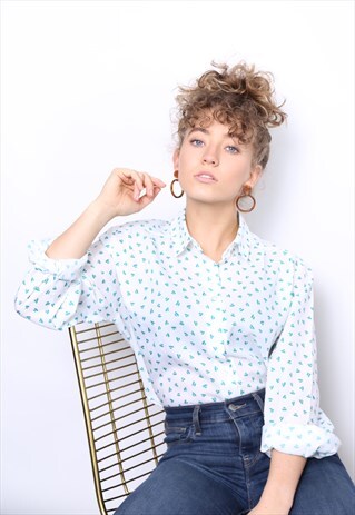 VINTAGE 80S GREEN WHITE GRAPHIC PRINT SHIRT