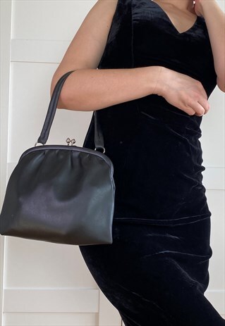 VINTAGE 60S FAUX LEATHER PURSE