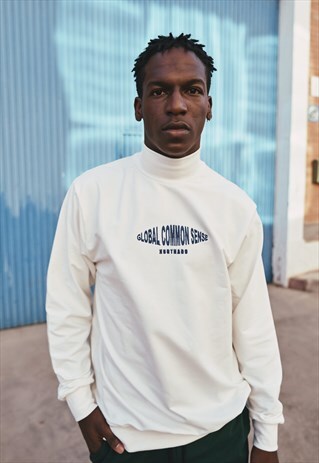 HANDMADE SWEATSHIRT IN OFF WHITE WITH MOCKNECK