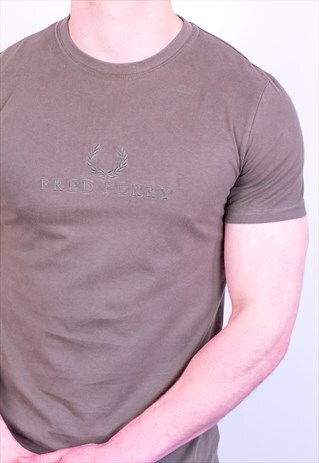 VINTAGE FRED PERRY SPELL OUT EMBROIDERY T-SHIRT IN BROWN