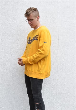 VINTAGE NIKE KOBE BRYANT SWEATSHIRT