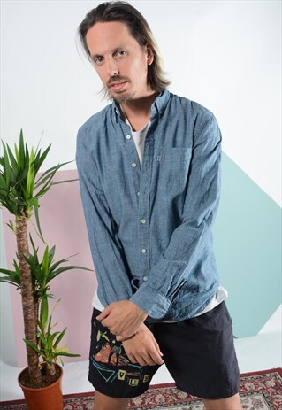 VINTAGE LEVI'S SKATER SHIRT IN BLUE WITH LOGO.