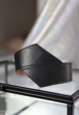 GEOMETRIC LEATHER BRACELET BLACK