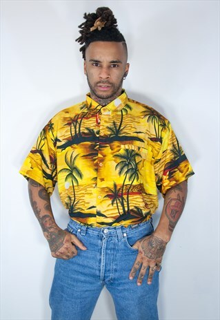 VINTAGE HAWAIIAN CRAZY PATTERNED SHIRT