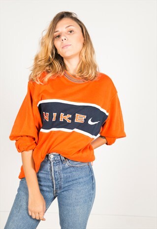VINTAGE 90S NIKE SWEATSHIRT/ R001