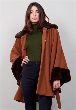 VINTAGE FAUX FUR DETAILED CAMEL BROWN CAPE/COAT