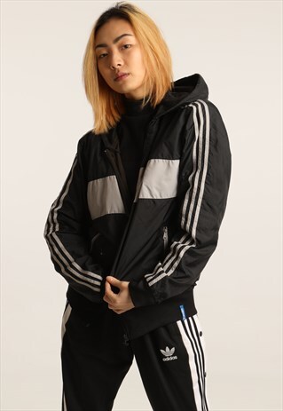 VINTAGE ADIDAS WINDBREAKER JACKET