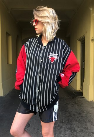 VINTAGE 90' OFFICIAL CHICAGO BULLS NBA STARTER BOMBER JACKET
