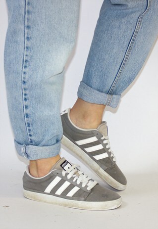 RETRO ADIDAS CANVAS TRAINERS UK 7
