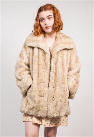 VINTAGE 70'S CREAM FAUX FUR COAT