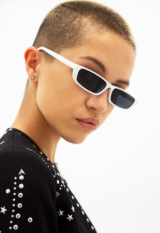 TRUDY - 90'S TINY SPORTY WHITE SUNGLASSES