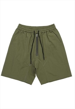Utility shorts cropped drop crotch skater pants in green 