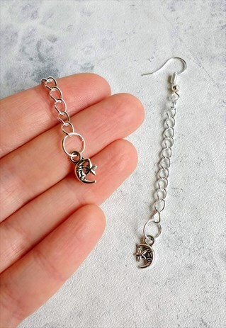 MINI MOON DROP CHAIN EARRINGS