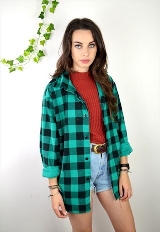 90S VINTAGE GREEN AND BLACK CHECKED FLANNEL SHIRT