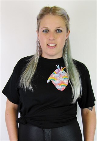 UNICORN HEART BLACK POCKET TEE