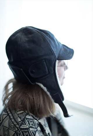 VINTAGE 60'S BLACK SHEARLING AVIATOR PEAK HAT