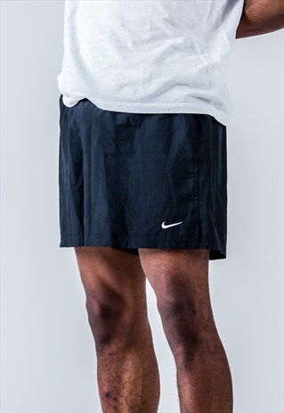 VINTAGE NIKE SPORTS SHORTS IN BLACK